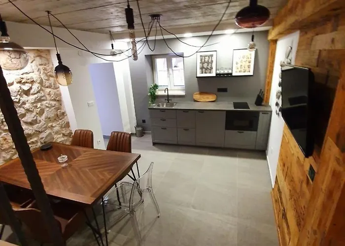 Sani House *