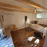 شقة Sani House