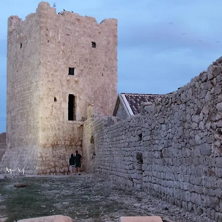 Sani House شقة