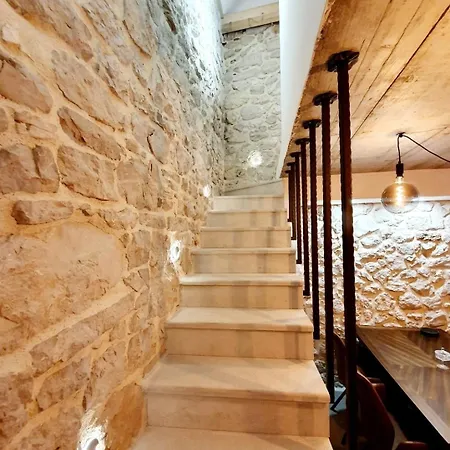 شقة Sani House