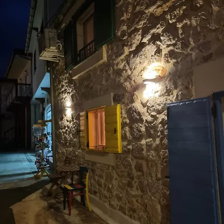 Sani House Apartment